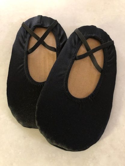 T153 - Booties (pair) - Image 3