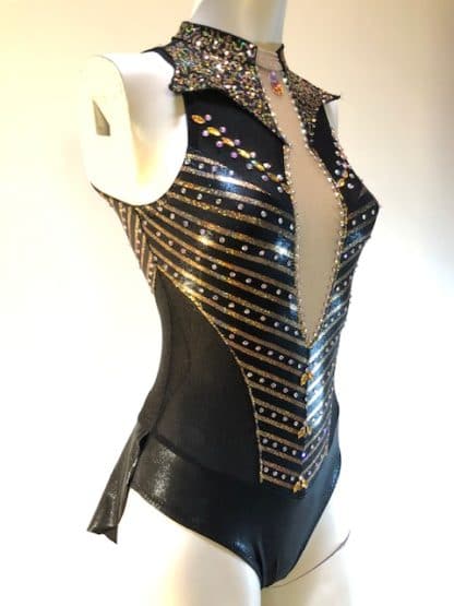 C783 - Black/gold Costume - Image 2