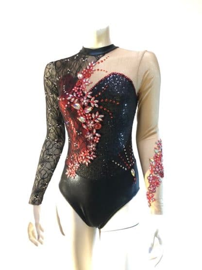 C793 - Black/red Costume