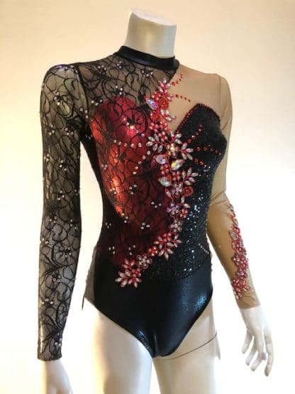C793 - Black/red Costume - Image 2