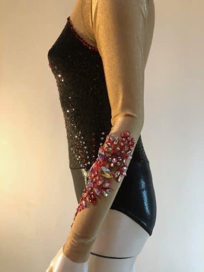 C793 - Black/red Costume - Image 4