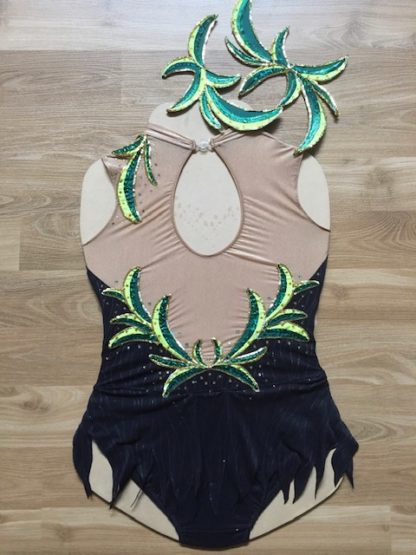C220 - Black Solo Costume with Leaves - Image 2